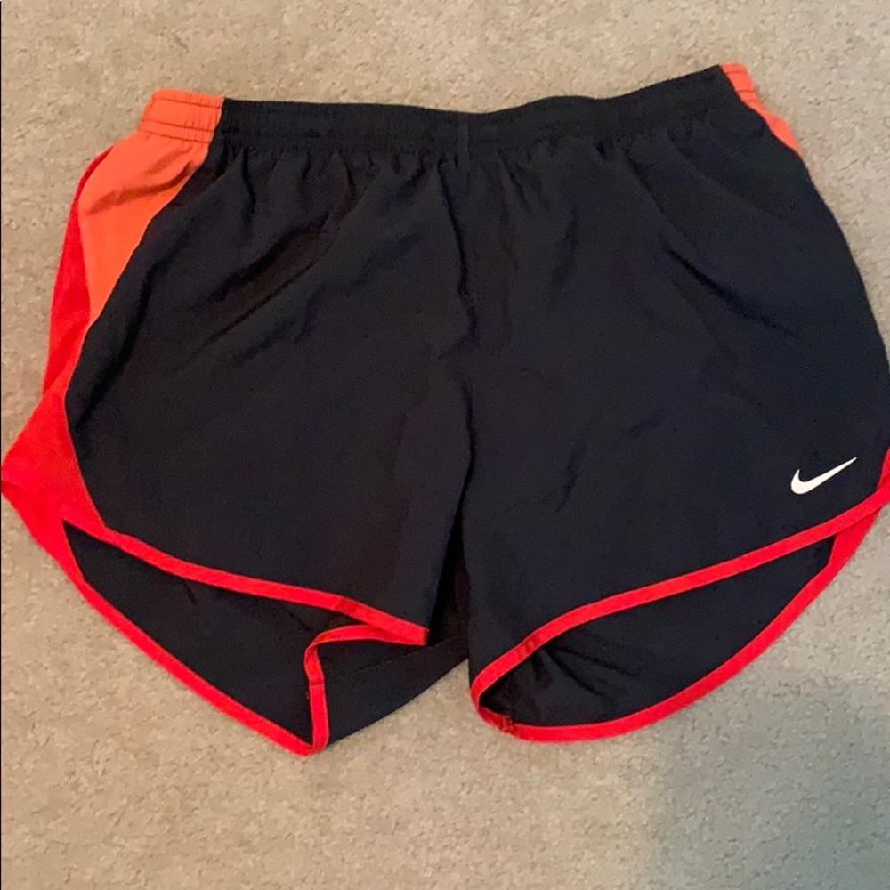 💕Nike Women’s Dri Fit Shorts